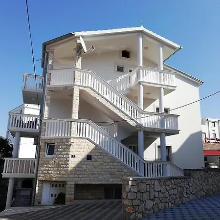 Apartment In With Sea View, Terrace, Air Conditioning, Wi-fi Murter