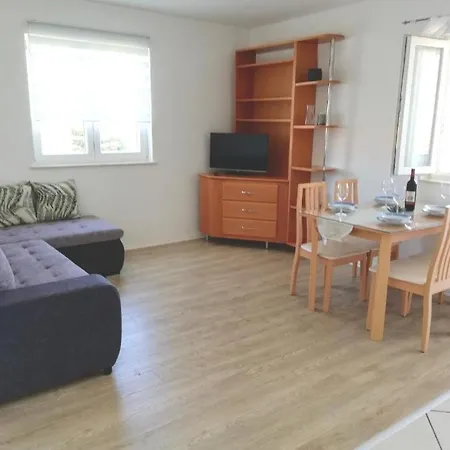 In With Sea View, Terrace, Air Conditioning, Wi-fi * Murter